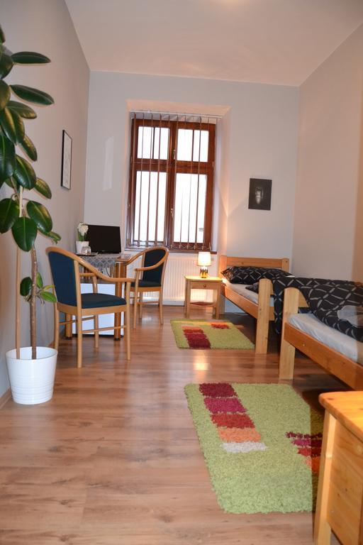 Moravská Třebová 神剑旅馆及餐厅酒店 外观 照片
